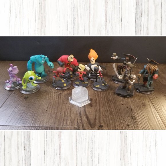 Disney Infinity Monsters Inc, Impossibles, Pirates of the Caribbean,game crystal - Picture 1 of 8